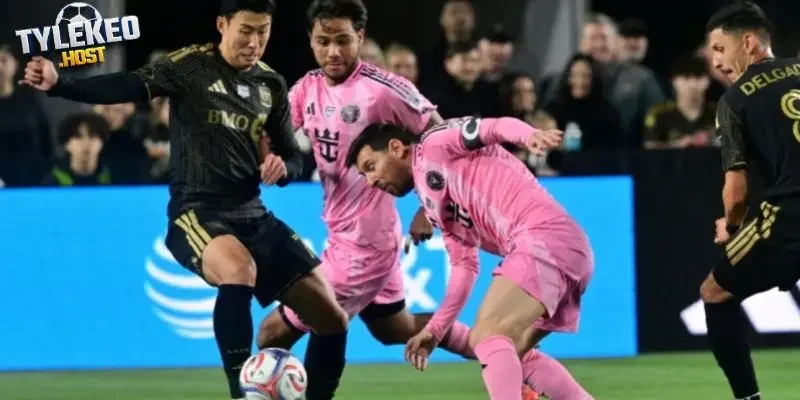 Messi mất phong độ trước World Cup, Mbappe gặp Haaland tại vòng bảng WC